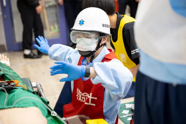 人の命を助ける“救急救命士”のやりがいについて